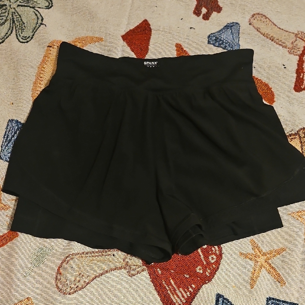 SPANX Women's Athletic Black Shorts